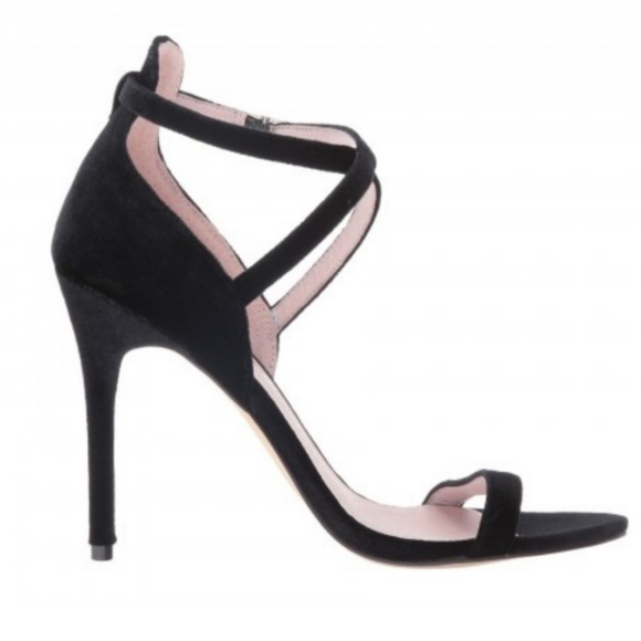 Chinese Laundry shoes - Picture 2 of 3